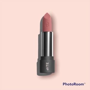 Bite Beauty, Soft Matte Lipstick in Sugar Buns, new in box, pink nude